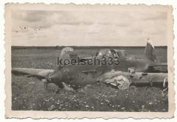 russisches Flugzeug Wrack Wehrmacht Beute Luftwaffe Sowjetunion 2.jpg