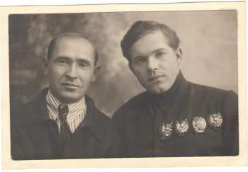Морозов Петр (слева) и Моисеев Яков (справа).jpg