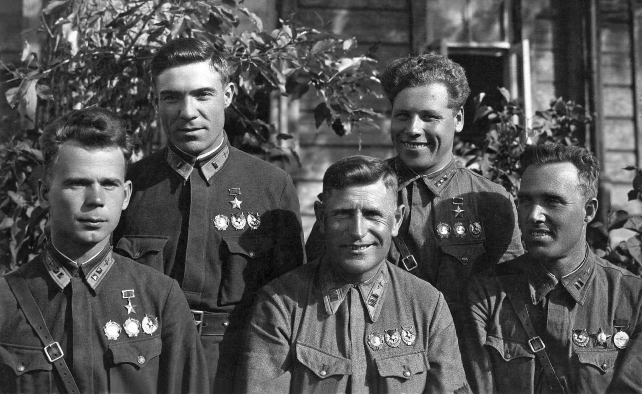 Фото военных лет 1945. Летчики 1941-1945 Махалин. Фотографии солдат Великой Отечественной войны 1941-1945.