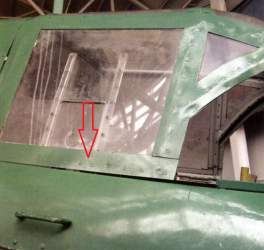 Фонарь кабины стрелка Ил-2.jpg