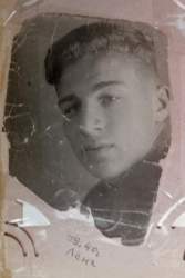 Леонид Исаакович Битенский, 19 лет, за 1 год до своей гибели в небе над Москвой в 1941 году. 13.jpg